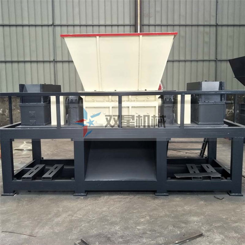 雙軸撕碎機設(shè)備工作環(huán)境對生產(chǎn)和設(shè)備的影響