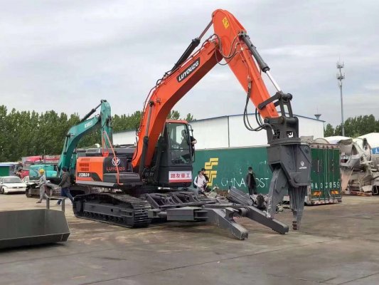 廢鋼破碎機(jī)具有獨(dú)特的優(yōu)勢，產(chǎn)品質(zhì)量和安全有保證