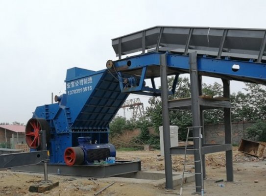 購買一臺(tái)彩鋼瓦/廢鋼破碎機(jī)需要投多少錢？