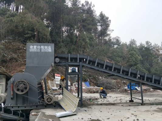 時產(chǎn)1—10噸的金屬破碎機，型號齊全，皮實耐用，價格更實惠