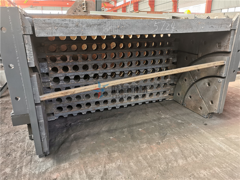 斷橋鋁破碎機襯板篩孔結構部分實拍