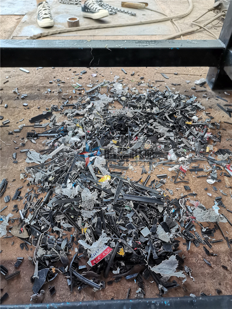 <a href='http://scives.cn/ptsb/1033.html' target='_blank'><span>渦電流分選機(jī)</span></a>|<a href='http://scives.cn/fenxuan/1731.html' target='_blank'><span>跳鋁機(jī)</span></a>|鐵鋁破碎分選效果